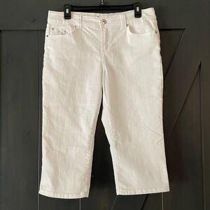 INC International Concepts White Denim Capris